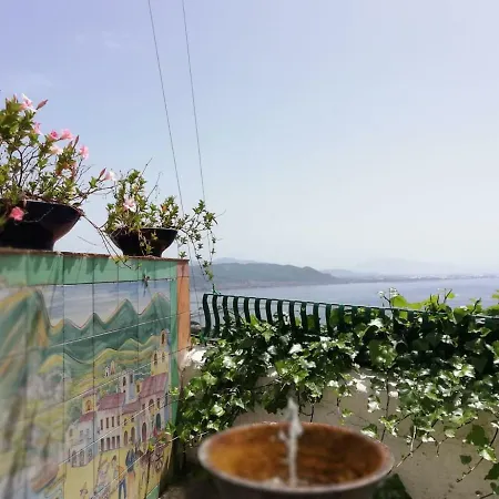 Casa Vacanze ' Tra Cielo E Mare ' Vietri sul Mare Exterior photo